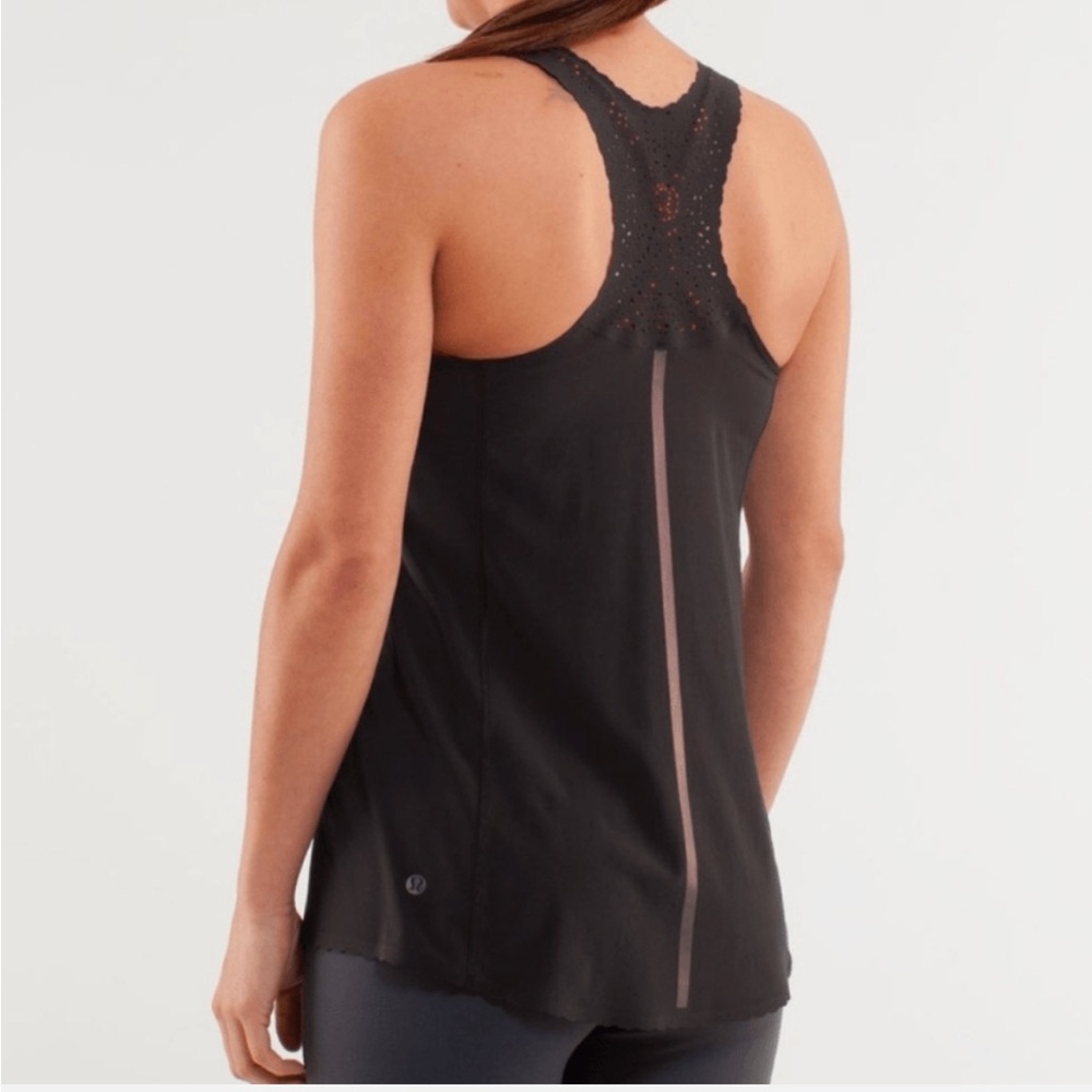 Lululemon Run a Marathon Singlet Laser Cut Tank